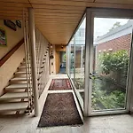 Grosszuegiges Architektenhaus In Willa
