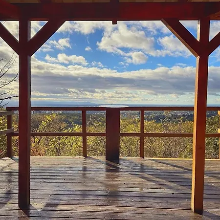 Grosszuegiges Architektenhaus In 别墅