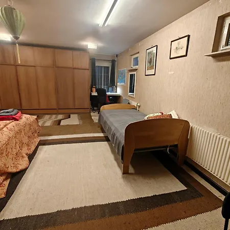 Grosszuegiges Architektenhaus In 别墅 *