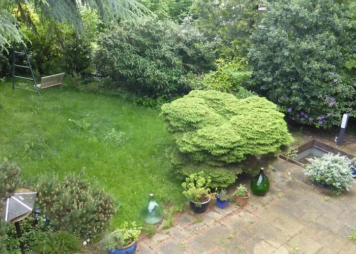 Villa Großzügiges Architektenhaus In *