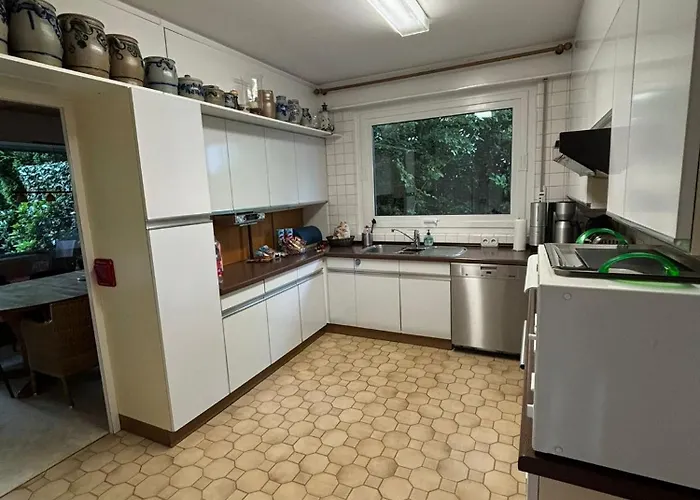 Großzügiges Architektenhaus In Villa